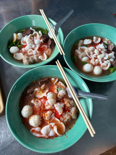 ร้านคุณปื๊ดเย็นตาโฟปลาหมึก