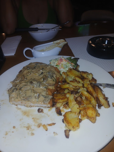 Opinii despre Torti's Biergarten în อำเภอบางละมุง - การบริการอาหารและที่พัก