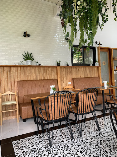 Comentarii opinii despre Chuz Cafe'