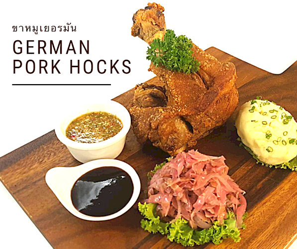 M Space Cafe&Bistro Pattaya - การบริการอาหารและที่พัก