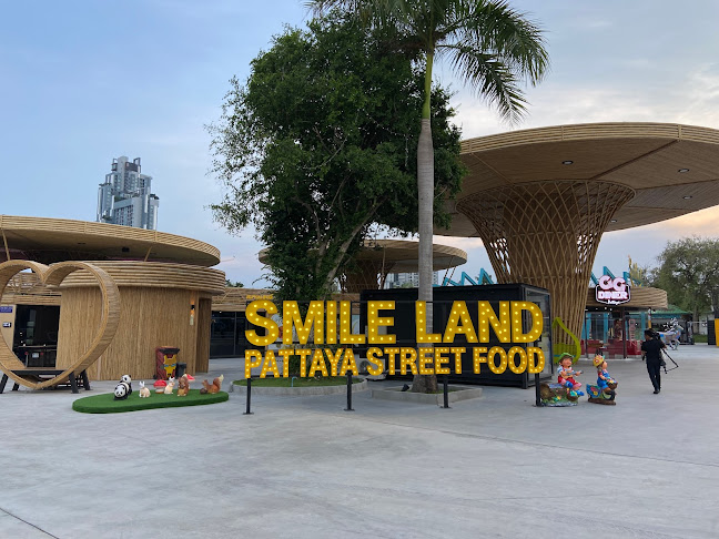 สไมล์แลนด์ พัทยา สตรีทฟู้ด มาร์เก็ต