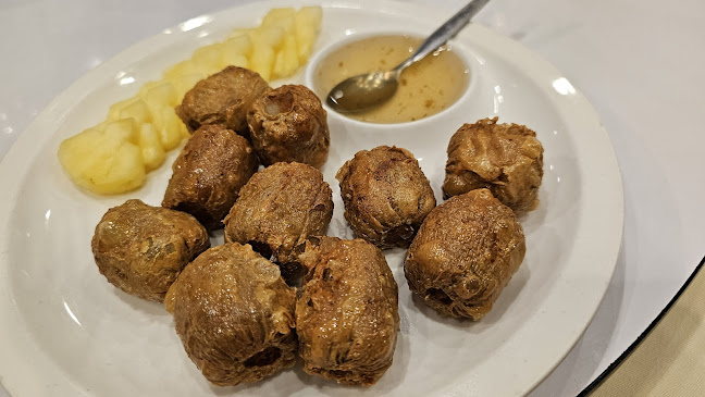 ครัวสยาม ภัตตาคาร & โต๊ะจีน - การบริการอาหารและที่พัก