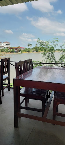 Opinii despre เจ๊นา เกาเหลาเนื้อเปื่อย อาหารตามสั่ง în อำเภอบางบัวทอง - การบริการอาหารและที่พัก