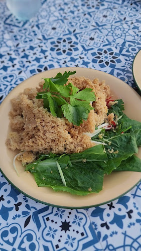 Opinii despre Les Palm De' Cafe' în Muang - การบริการอาหารและที่พัก