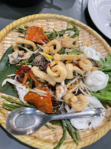 Comentarii opinii despre Orange House Cafe Pattaya (ตำหลายคาเฟ่ พัทยา)