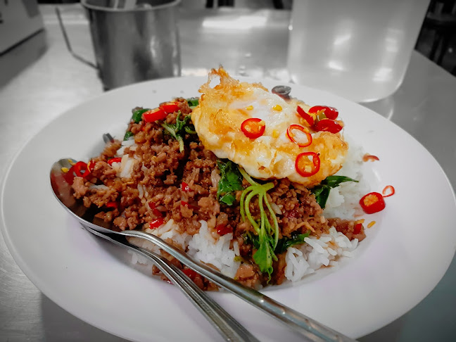 Opinii despre ブアカーオ名無し食堂 în อำเภอบางละมุง - การบริการอาหารและที่พัก