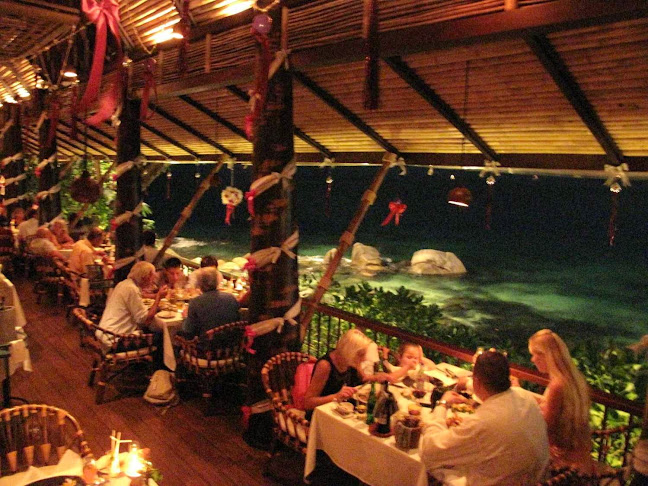 ออน เดอะ ร๊อค - อำเภอเมืองภูเก็ต