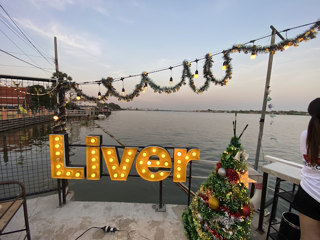 ล้านวิวชาบูริมน้ำ