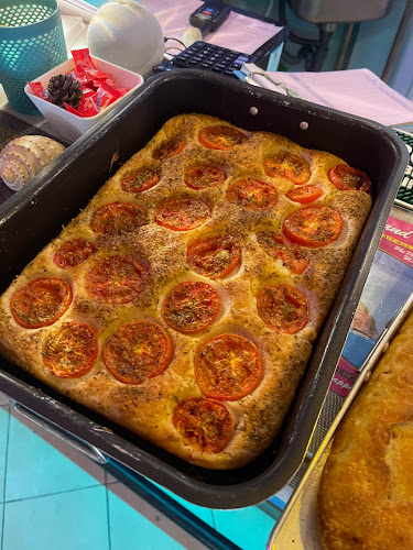 San Antonio Beach Guesthouse & Restaurant - การบริการอาหารและที่พัก