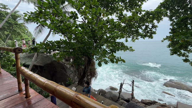 เสื่อผืน หมอนใบ - การบริการอาหารและที่พัก