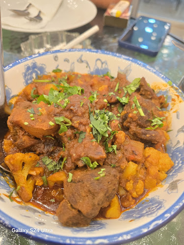 Opinii despre Chern Ma Chill Cafe & Indian And Thai Restaurant în อำเภอบางละมุง - การบริการอาหารและที่พัก