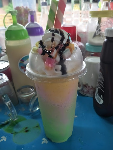 ร้านอาหารตามสั่งเจ้นิด - การบริการอาหารและที่พัก