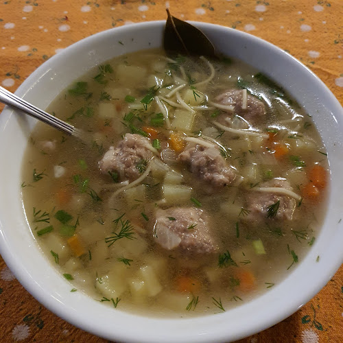 Nate 4 Russian cuisine - การบริการอาหารและที่พัก