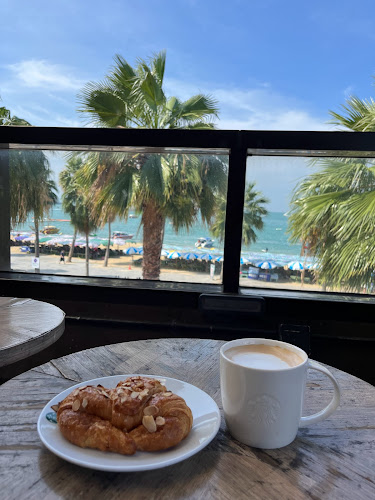 หมู่ที่ 9 225 ถนนเลียบชายหาด อำเภอบางละมุง ชลบุรี 20150