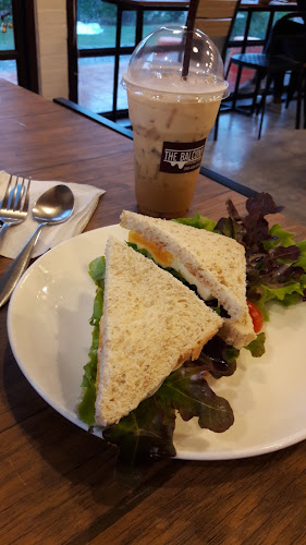 Comentarii opinii despre The Balcony