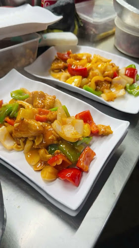 Opinii despre มีดีแจ่วฮ้อน HotPot în อำเภอบางละมุง - การบริการอาหารและที่พัก