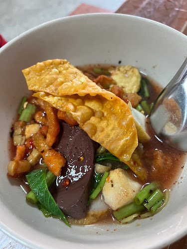 กนกภัณฑ์ - การบริการอาหารและที่พัก