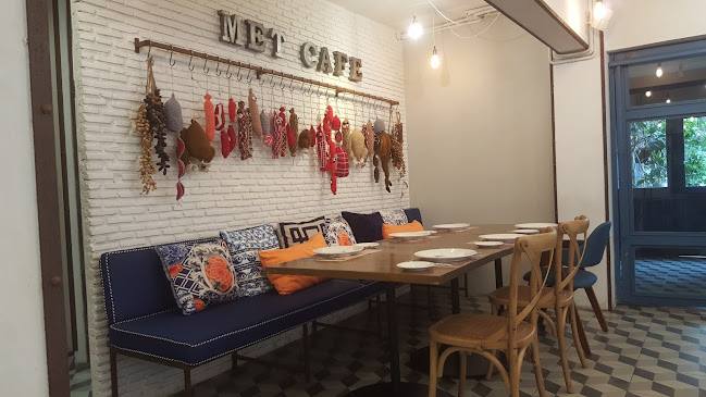 MET CAFE - วัฒนา