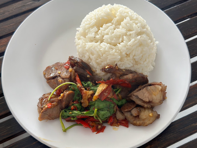 135 321 ซอย ฉลอง ตำบล ฉลอง อำเภอเมืองภูเก็ต ภูเก็ต 83100