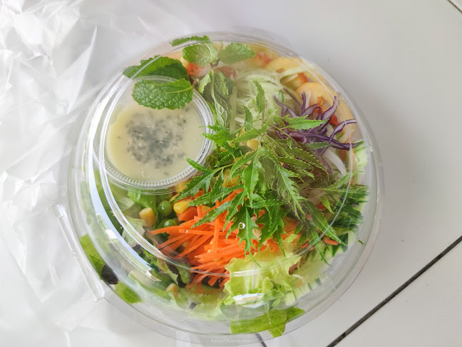 ครัวคุณนัทอาหารสุขภาพ - การบริการอาหารและที่พัก