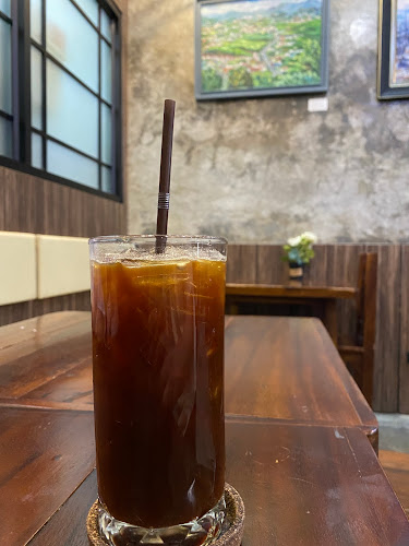 4 ถนน ถลาง ตำบลตลาดใหญ่ อำเภอเมืองภูเก็ต ภูเก็ต 83000