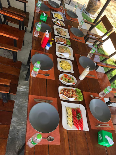 Opinii despre Mountain Jungle Restaurant în อำเภอเกาะสมุย - การบริการอาหารและที่พัก