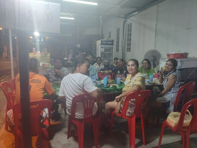 ร้านหอมมะนาว HomManaw ส้มตำแซ่บนัว(ร้านเดิม) - การบริการอาหารและที่พัก