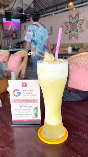 หาดจอมเทียน เมืองพัทยา อำเภอบางละมุง ชลบุรี 20150