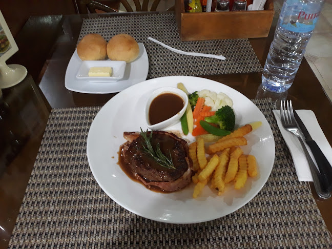 The Continental Bakery and Restaurant - อำเภอบางละมุง