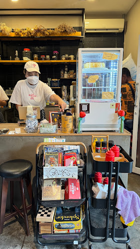 Comentarii opinii despre FIVE Loaves Burgers & Cafe’