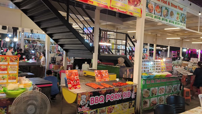 Opinii despre ตลาดป่าตองโอท็อป în อำเภอกะทู้ - การบริการอาหารและที่พัก