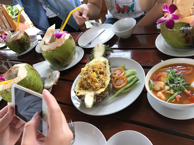 Siam sunset restaurant - การบริการอาหารและที่พัก