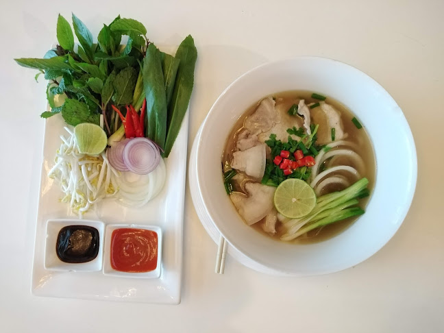 ร้านอาหารเวียดนามซินจ่าวเวียตหาดใหญ่ (วีทีแหนมเนืองหาดใหญ่) - อำเภอหาดใหญ่