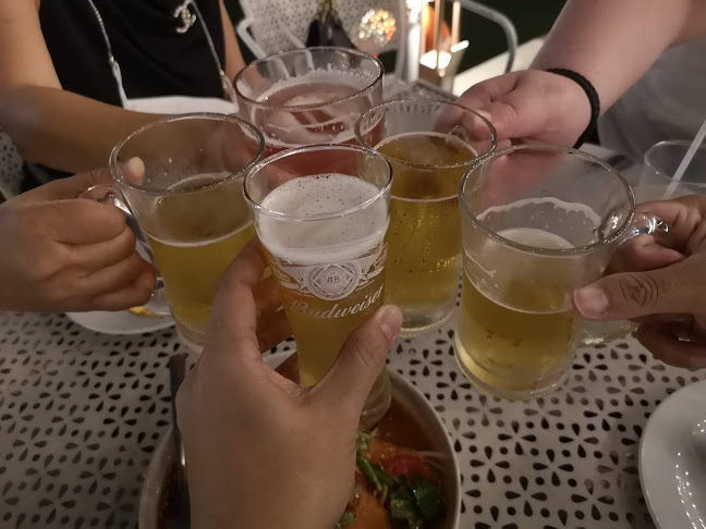 IMPACT Lakefront - การบริการอาหารและที่พัก