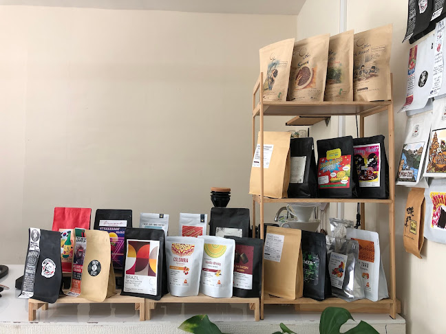 RAW COFFEE ROASTER x BAKER