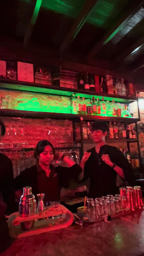 Saming Phuket Old town - การบริการอาหารและที่พัก