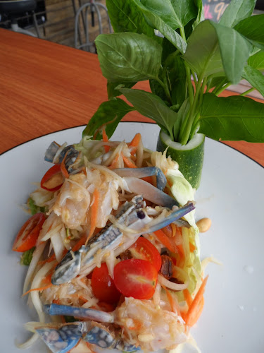 Opinii despre KOKO HUT în อำเภอเมืองภูเก็ต - การบริการอาหารและที่พัก