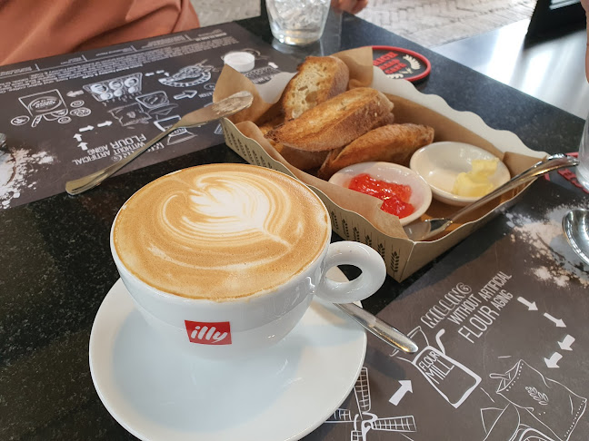 Comentarii opinii despre Zurich Bread Cafe