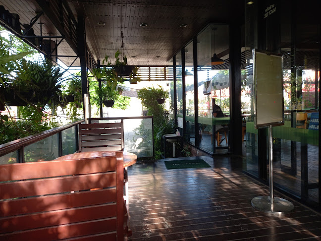 คาเฟ่ อเมซอน สาขา ถนนมุขมนตรี