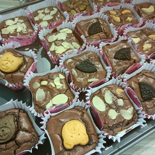 บราวนี่ภูเก็ต รับทำตามออเดอร์ สั่งล่วงหน้า 1-2 วันค่ะ - การบริการอาหารและที่พัก