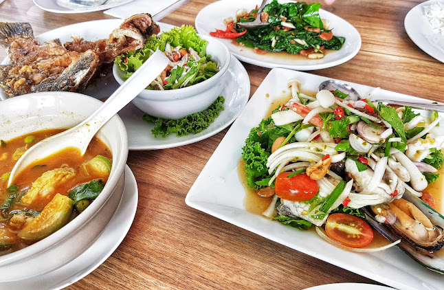 Opinii despre Phuket View Cafe în อำเภอเมืองภูเก็ต - การบริการอาหารและที่พัก