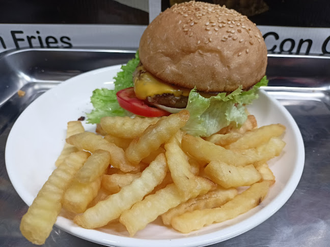 Comentarii opinii despre Joy’s Best Burgers and Kabobs