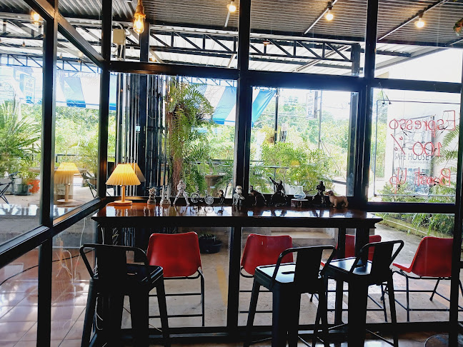 Comentarii opinii despre SAFE HOUSE CAFE