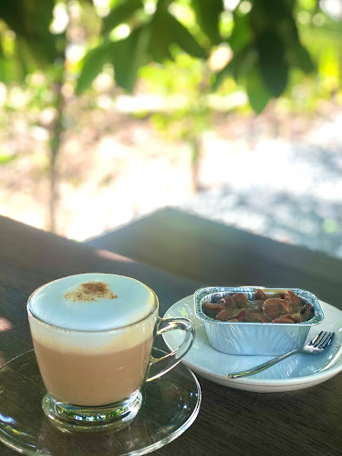 ถนน โครงการบ้านเกาะขวางหมู่ 1 ตำบล เกาะขวาง อำเภอเมืองจันทบุรี จันทบุรี 22000