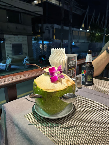 Opinii despre Two Chefs Kata Beach în อำเภอเมืองภูเก็ต - การบริการอาหารและที่พัก