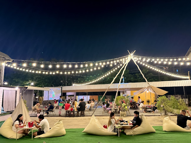 Opinii despre แคมป์ ปิ้ง Restrobar în อำเภอเมืองนครปฐม - การบริการอาหารและที่พัก