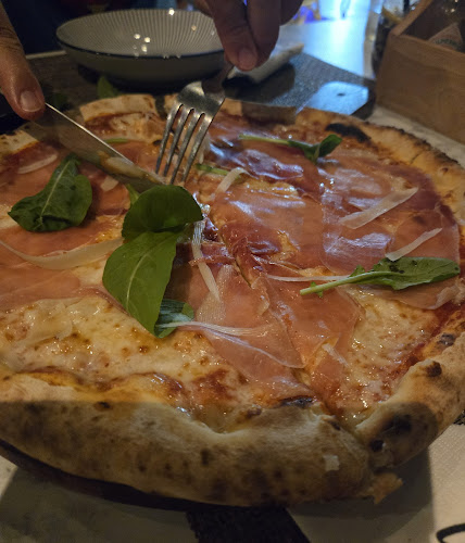 ลา พิคโคล่า คาเฟ่ แอนด์ เรสเตอรรอง - อำเภอกะทู้