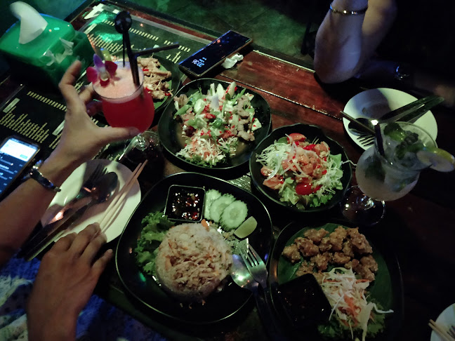 Opinii despre Ther เธอ în อำเภอเมืองภูเก็ต - การบริการอาหารและที่พัก