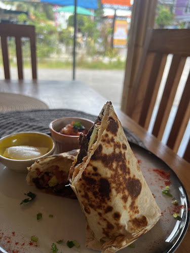 Opinii despre Centrico Mexican Restaurant Chalong HALAL în Phuket - การบริการอาหารและที่พัก