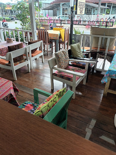 Q8Q8+JX7 ตำบล ราไวย์ อำเภอเมืองภูเก็ต ภูเก็ต 83100